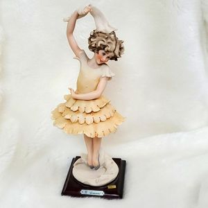 Giuseppe Armani 1986 Vintage Porcelain Ballerina Figurine Italy